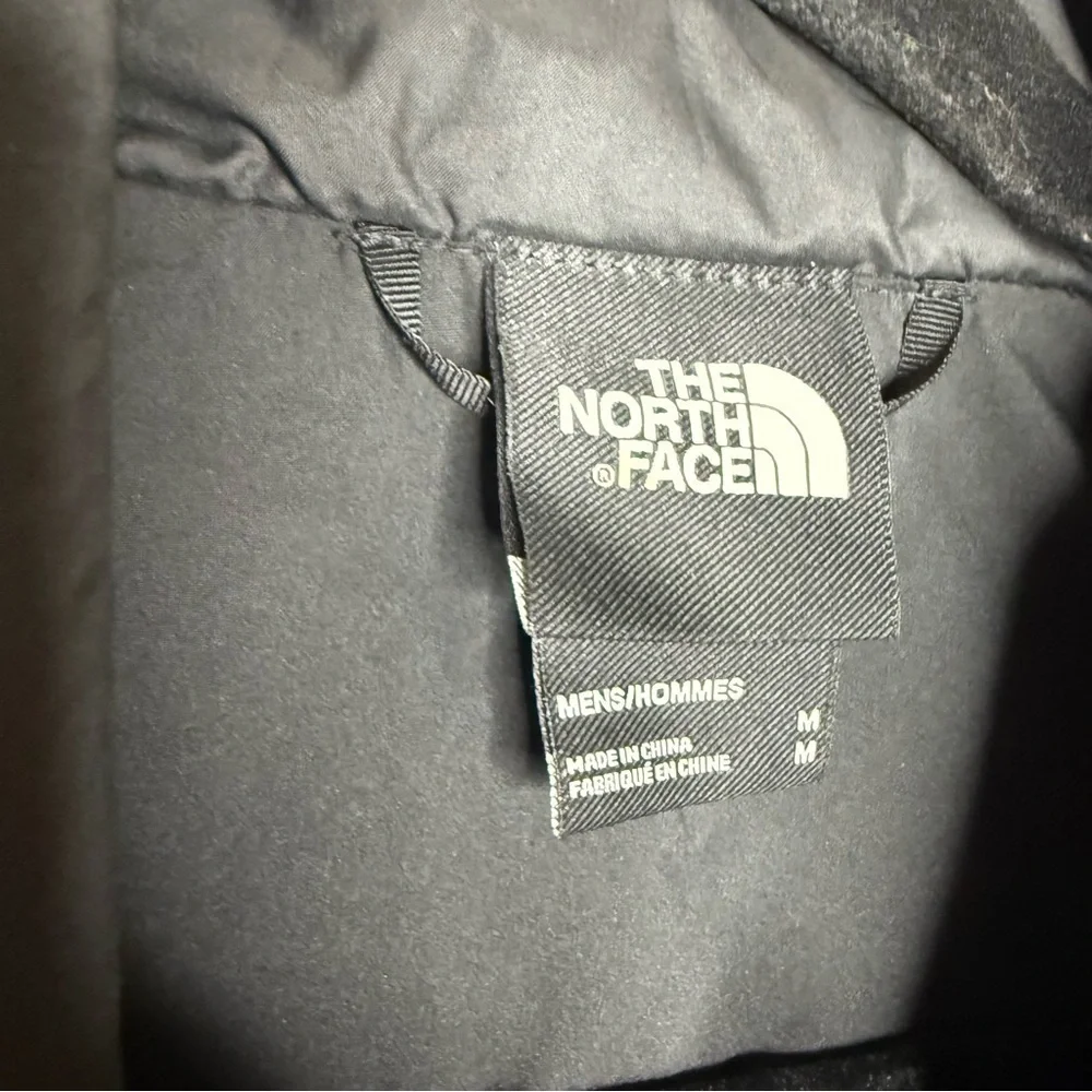 The North Face Men's Down Filled Black Puffer Jacket Medium